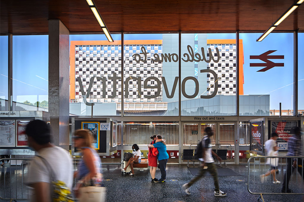 Coventry Railway Station, adjacent to TWO FRIARGATE, now provides retail units and a spacious interior to improve customer experience and passenger capacity